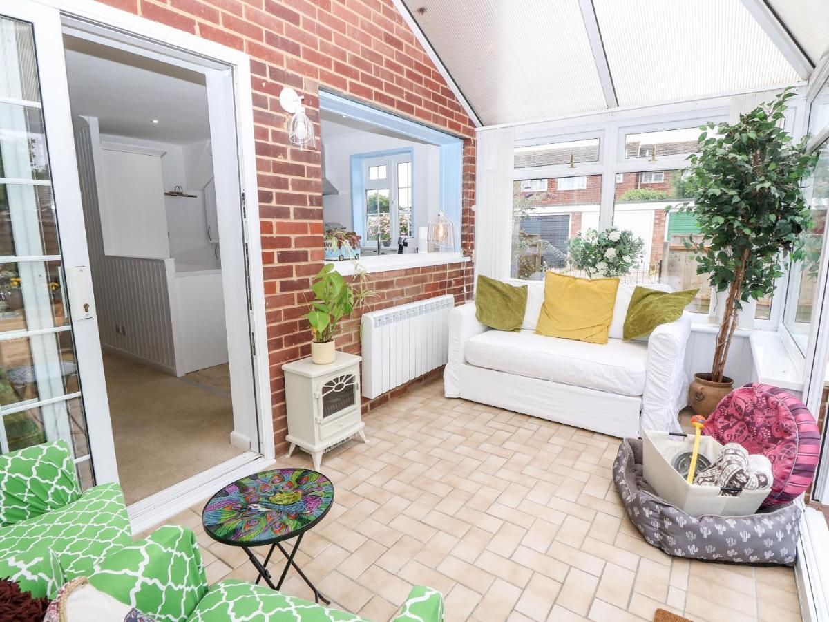 1 Westwood Close Cowes  Exterior photo