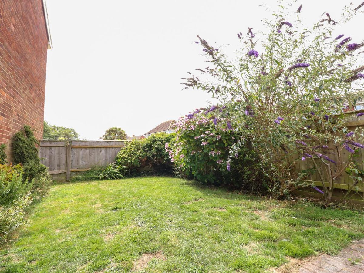 1 Westwood Close Cowes  Exterior photo